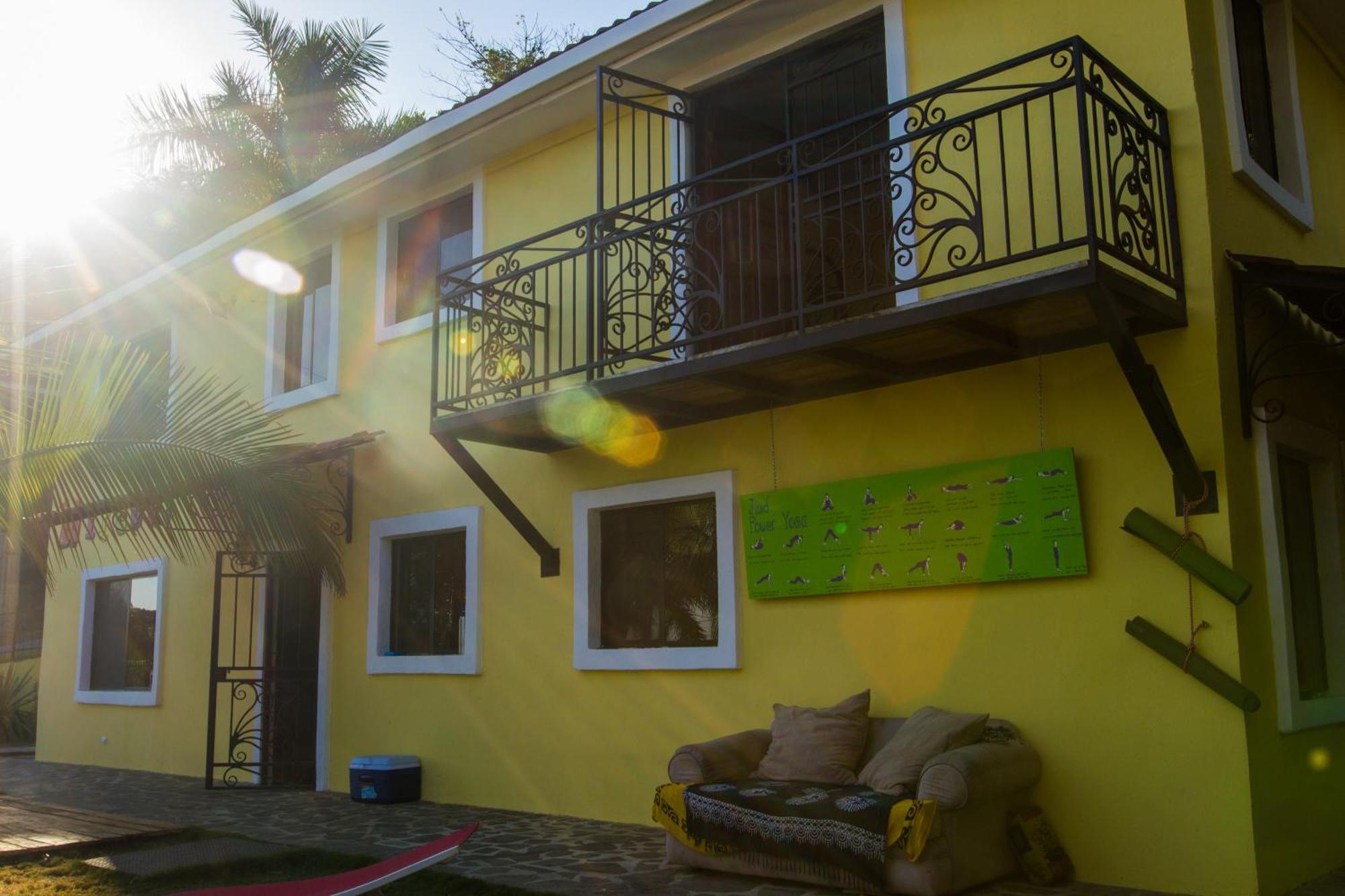 Wipeout Hostel Хако Экстерьер фото